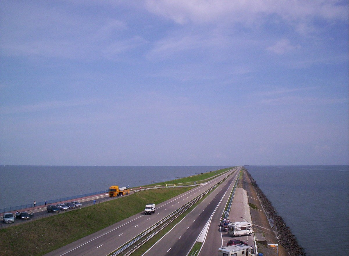 Afsluitdijk.